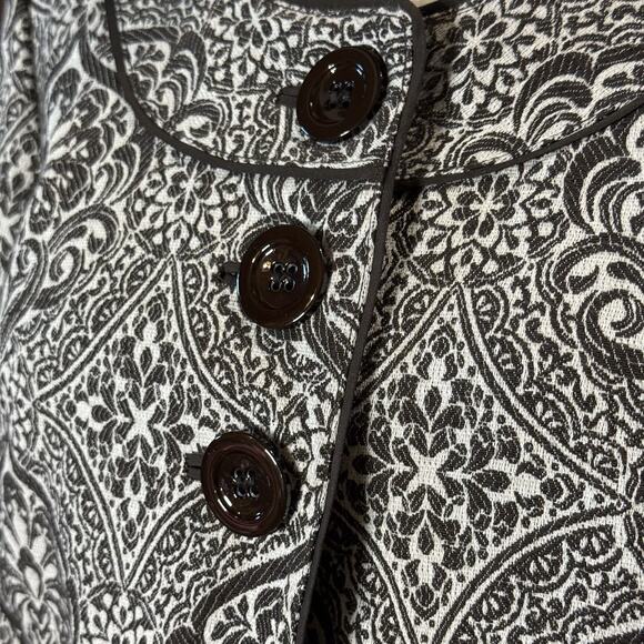 Ann Taylor Three Button 3/4 Sleeve Brown Ivory Damask Crop Swing Jacket Size 8 - Picture 12 of 12